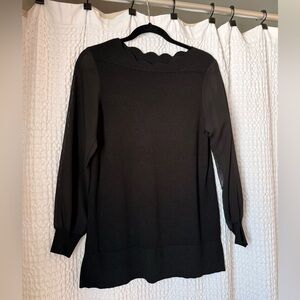 Scallop neckline with mesh sleeves tunic